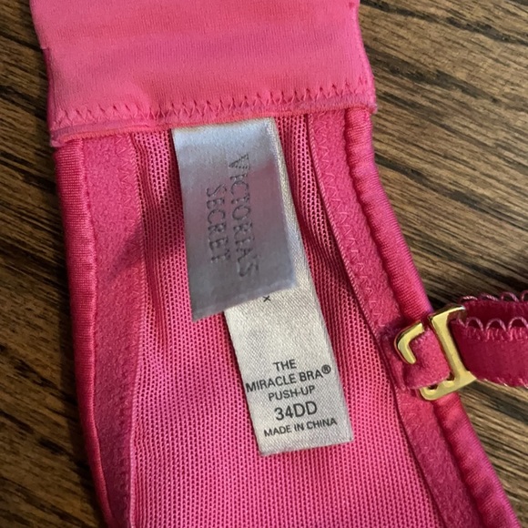 Victoria’s Secret The Miracle Bra Push Up  Bra - Picture 7 of 8